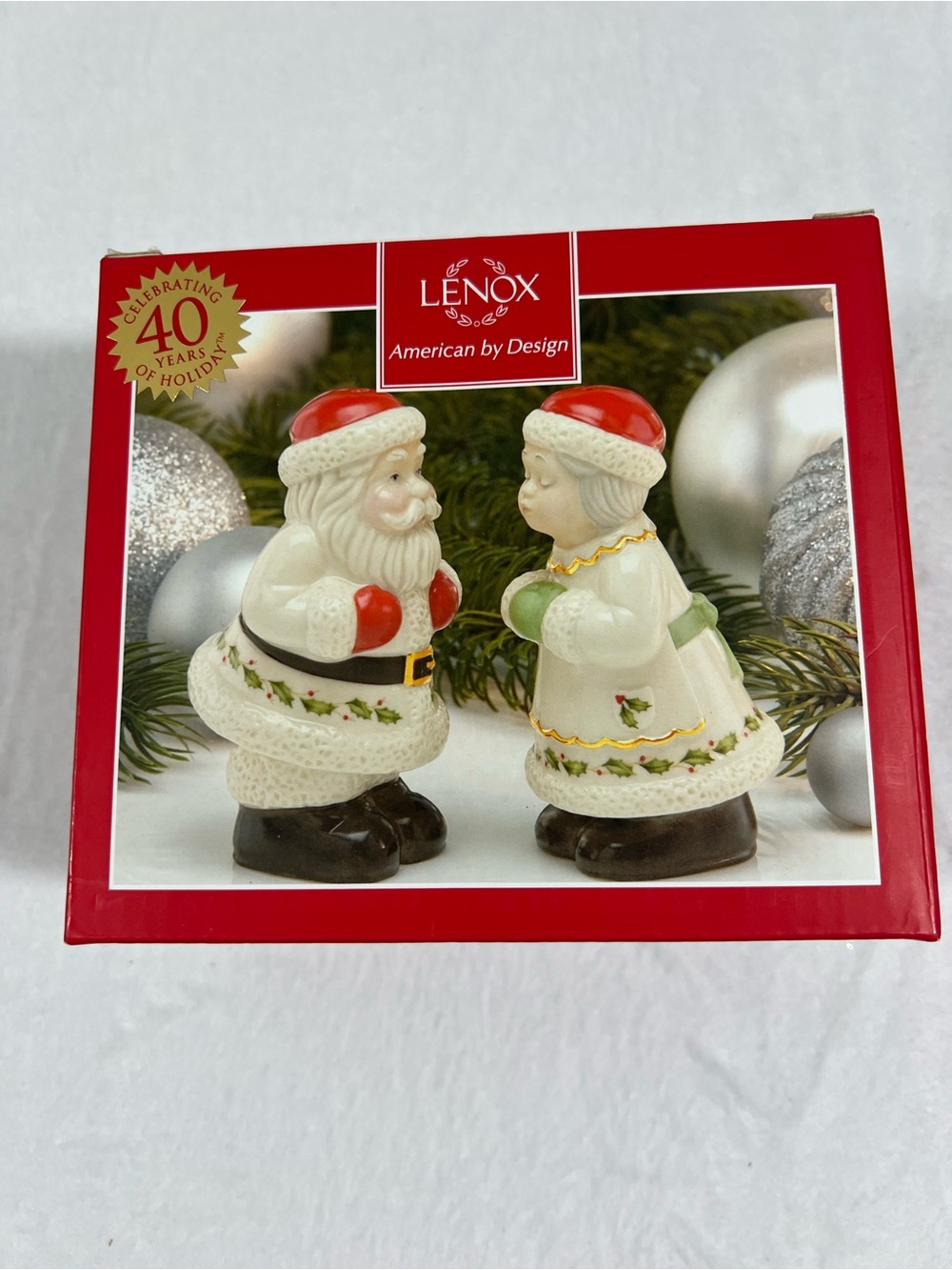 Lenox Red and Cream Santa & Mrs. Claus Figurine Salt & Pepper Shakers